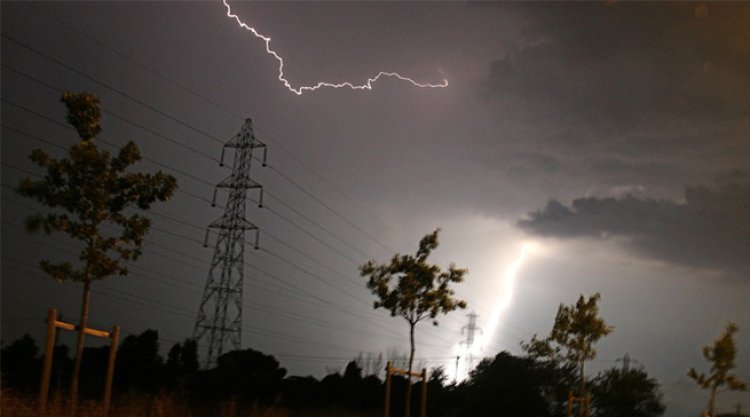 Abantu bose barasabwa gufata ingamba zo kwirinda ibiza birimo n’inkuba