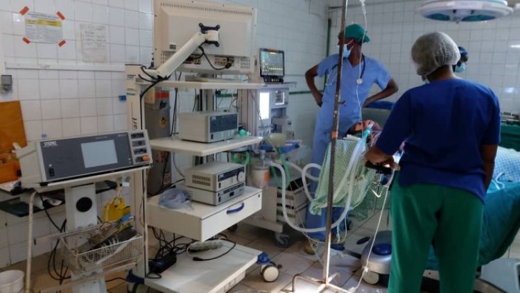 Hari imiti n'ibikoresho by'ubuvuzi bikiri ku giciro cyo hejuru