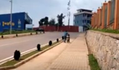 Abakoresha umuhanda Base-Rukomo-Nyagatare barashima ko bakuwe mu bwigunge!