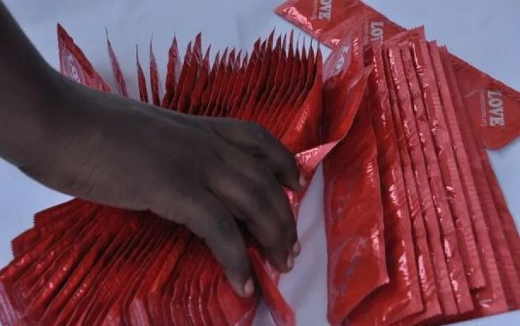 The Ministry of health urges Rwandans to use condoms to prevent the spread of AIDS