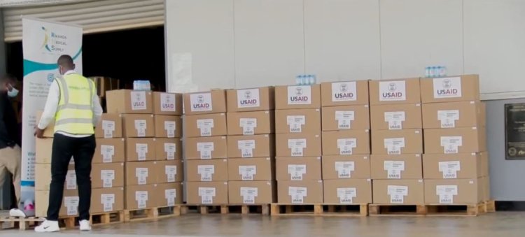 MINISANTE iteganya kwegereza Farumasi z’uturere ububiko bw’imiti muri buri ntara