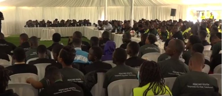 Kayonza: kwitabira ibiganiro bitangwa n’ubuyobozi bifasha urubyiruko kumenya amahirwe rwabyaza umusaruro