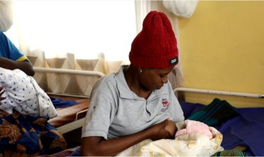 Ababyeyi bakuze baranenga bagenzi babo bakiri bato banga konsa abana kubera ubusirimu