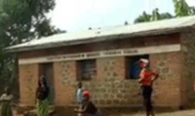 Burera - Rugarama: Babangamiwe nuko ishuri ry'abana bubakiwe rigiye gusaza ridakoreshejwe