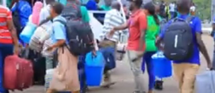 Hari abagira uburangare bikabaviramo kubura imodoka ibajyana ku ishuli