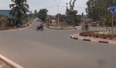 Huye: Barasaba kubakirwa Station ya Mukoni nyuma yuko isenywe n'ikorwa ry'umuhanda