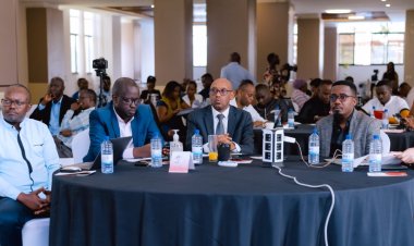 Haracyari ibibazo bituma itangazamakuru ryo mu Rwanda ridatera imbere