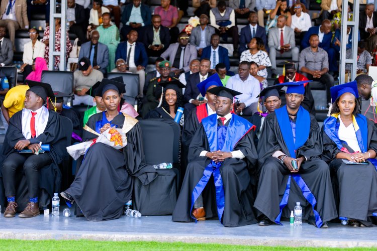 Abarangije amasomo muri UR, barasabwa kutiyandarika kuko batezweho byinshi