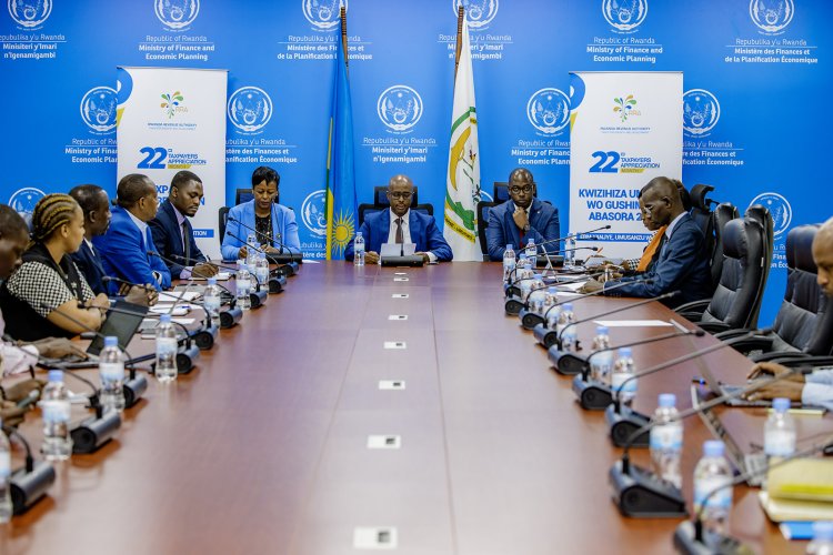 Leta ntiteganya kugabanya umusoro usabwa abacuruzi nubwo bavuga ko ukiri hejuru