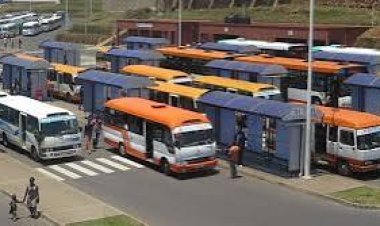 Abatega Bus barasaba ko uburyo bwo guhagurukira ku masaha azwi bugezwa hose