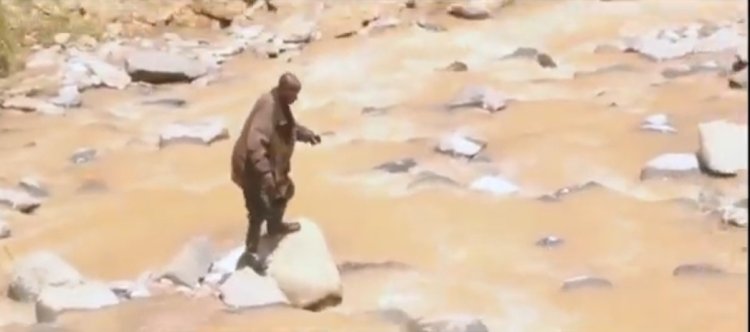 Bahangayikishijwe n’abakomeje gusiga ubuzima ku kiraro gihuza Nyabihu na Ngororero