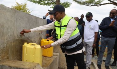 Ngororero: Hafunguwe umuyoboro ugeza amazi ku baturage barenga ibihumbi 13, abaturage hari icyo basabwa