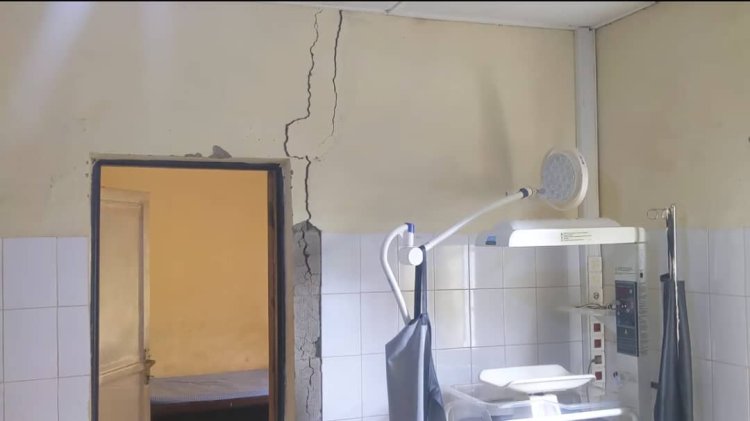 Kayonza: Bahangayikishijwe n’inyubako z’ikigo nderabuzima  zasadutse