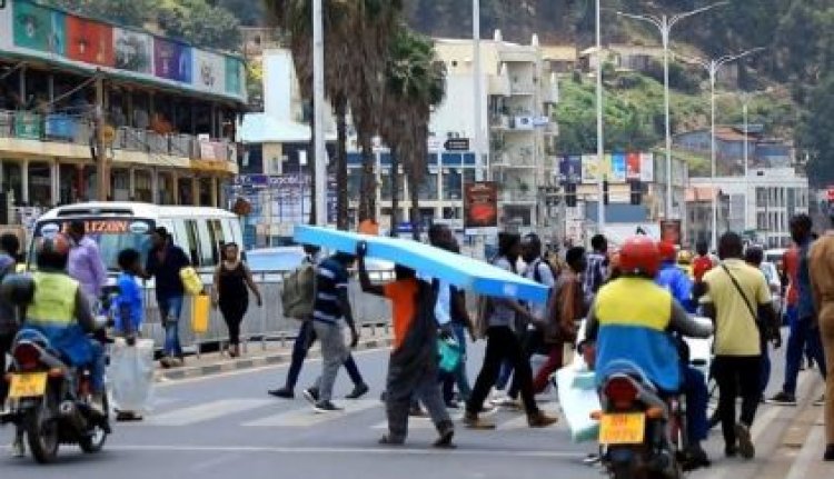 Les conditions de vie actuelle des Congolais et des Burundais qui vivent et travaillent au Rwanda