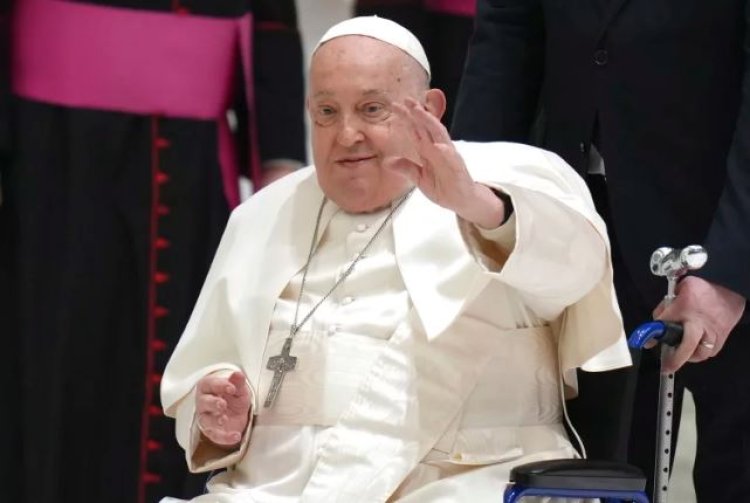 Ni we Papa wa mbere wari ubayeho aturutse ku mugabane wa Amerika - Amateka ya Papa Francis witabye Imana