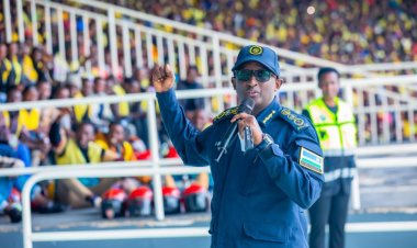 Kwambara sivile Polisi irabyemerewe - ACP Boniface Rutikanga asubiza Abamotari