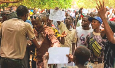 Abahoze bayobora amashyaka yaseshwe batangiye urugamba rw’amategeko