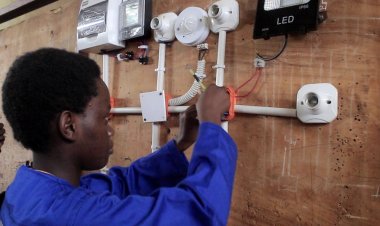 Igenzura ryagaragaje ko abasoza mu mashuri ya tekinike imyuga n’ubumenyingiro bahita babona akazi