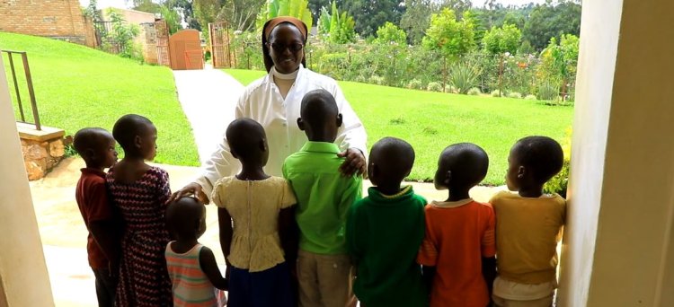 Kuganiriza abana ku buzima bw’imyororokere hari ababyeyi batabikozwa