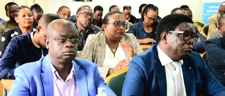 Abanyamategeko ba Leta barasaba gubabwa agaciro mu byemezo bifatwa mu bigo bakoramo 