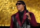 "Ndumva igihe kigeze" Stevie Wonder yahishuye ukuri ku bimaze imyaka myinshi bimuvugwaho