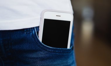 Bishobora kuvamo urupfu cyangwa kanseri:  Umuburo ku babika Telephone ahegereye imyanya y'ibanga