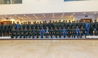 Ubuyobozi bwa RDF bwasezeye ku basirikare bagiye mu kiruhuko cy'izabukuru n'abasoje amasezerano y'akazi (Amafoto)