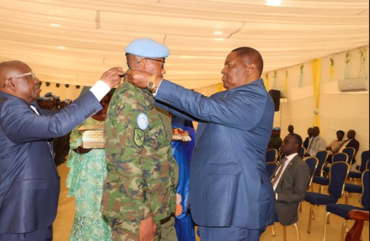 Ingabo z’u Rwanda ziri mu butumwa bwa Loni zambitswe imidari y’ishimwe (Amafoto)