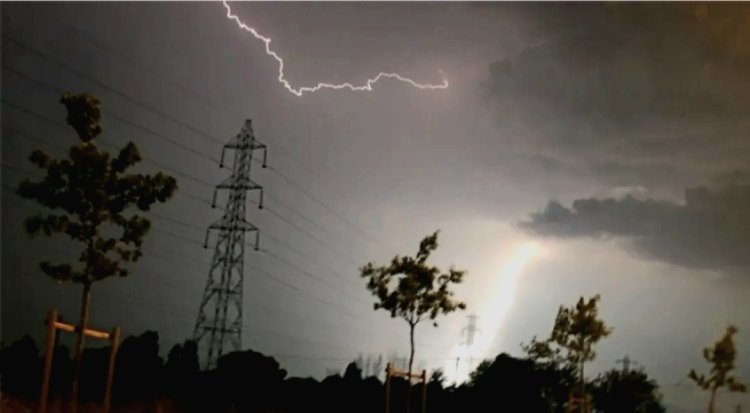 Imvura irimo inkuba n'umuyaga yahitanye abantu 5, yangiza n'ibikorwa remezo