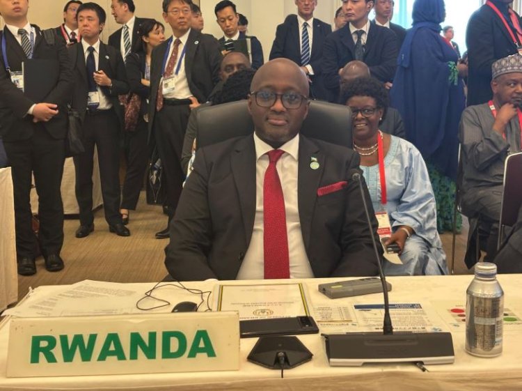 Minisitiri Amb. Nduhungirehe Olivier ari Yokohama mu Buyapani