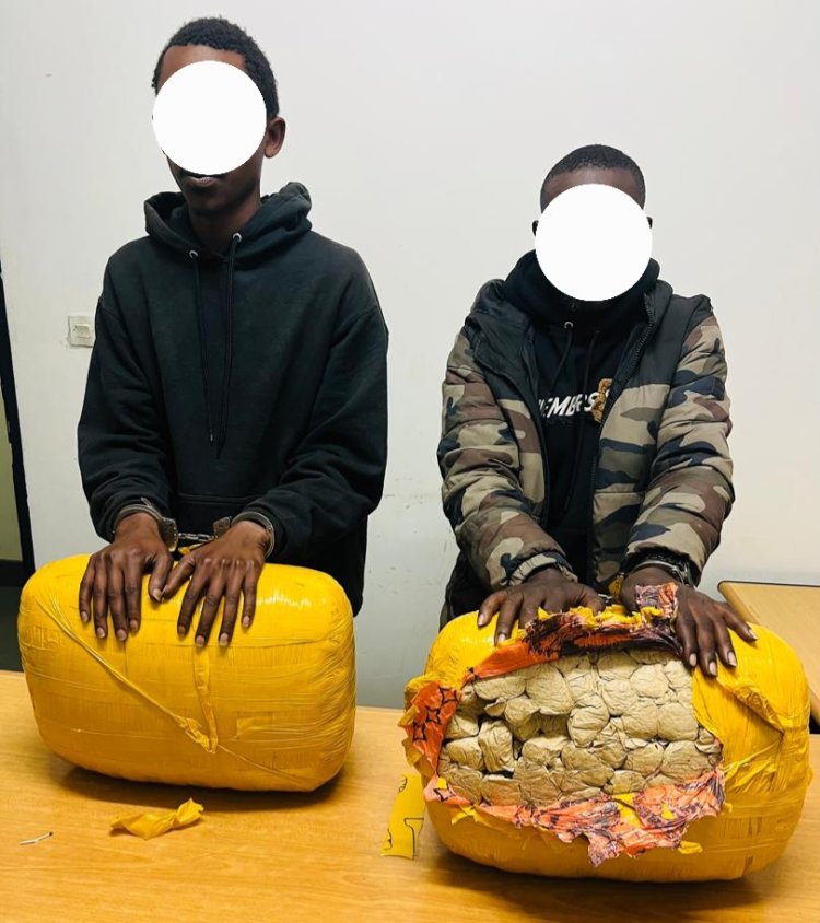 Polisi yafashe abagabo babiri batwaye urumogi ibiro 30 kuri moto