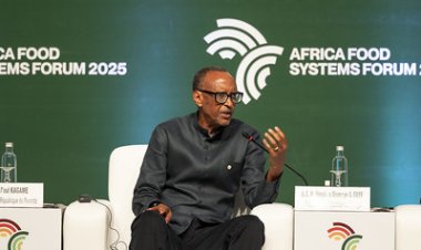 Perezida Kagame yasabye urubyiruko rwa Africa kuba ku isonga mu gukemura ibibazo
