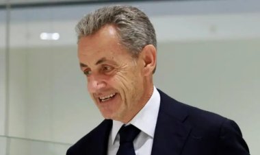 Uwahoze ari Perezida w'Ubufaransa yakatiwe igifungo cy'imyaka itanu ku byaha bifitanye isano na Gaddafi