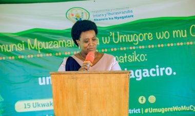 Minisitiri  Uwimana yashimye Umudugudu umaze imyaka 8 utarangwamo ibyaha, asaba indi kuwigiraho