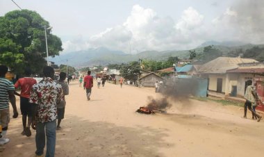 Uvira yisanze mu mvururu: Gusahura n'amasasu byumvikanye umunsi wose