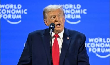 Trump yasabye ibiganiro byihuse kuri Groenland, ahakana gukoresha ingufu za gisirikare 