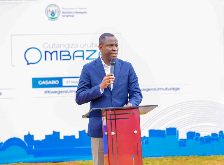 Hatangijwe uburyo bw’ikoranabuhanga buzafasha mu gukemura ibibazo by’abaturage (amafoto)